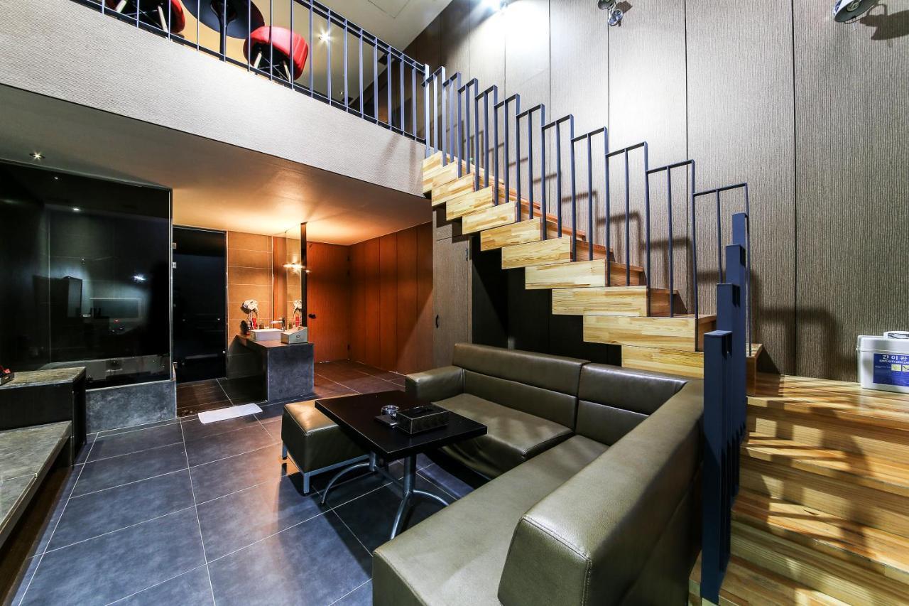 Gyeongju Arrietty Motel Dış mekan fotoğraf