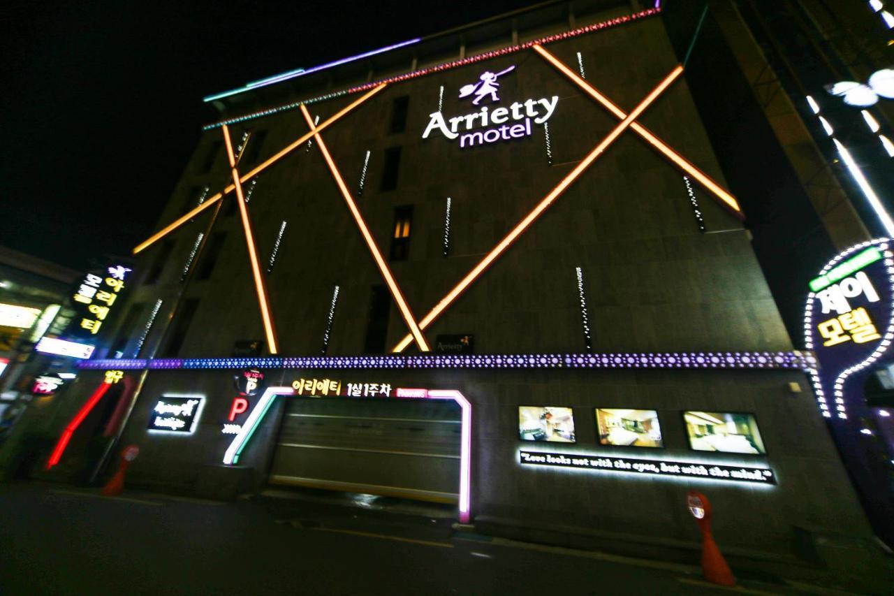 Gyeongju Arrietty Motel Dış mekan fotoğraf